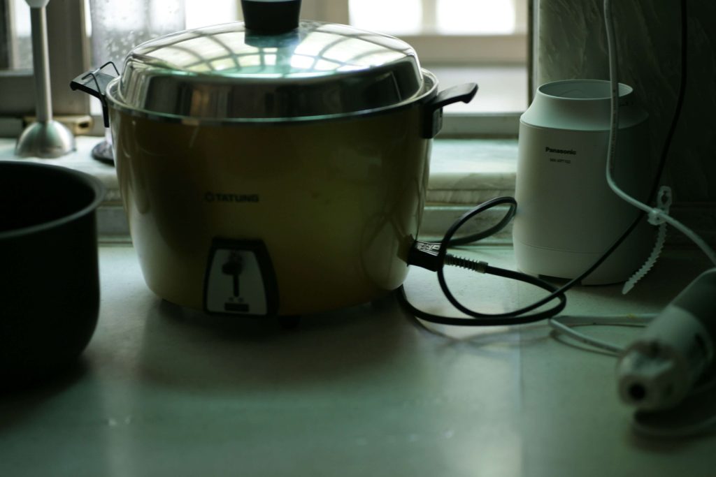 multicooker in kitchen